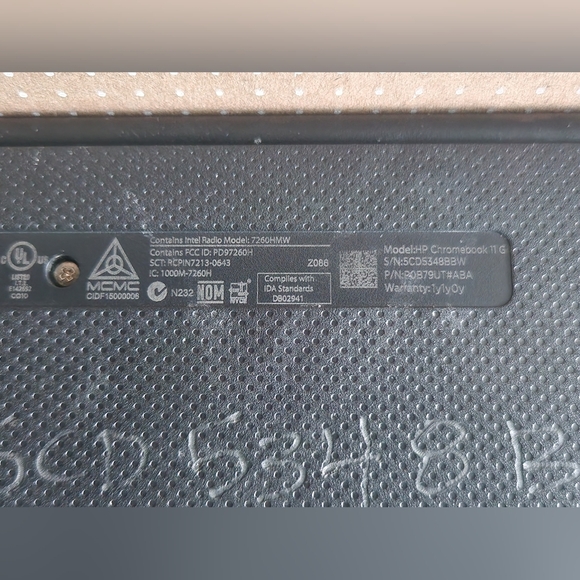 HP Chromebook 11G - Picture 6 of 11